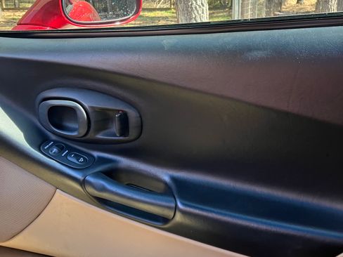 Used 2002 Chevrolet Corvette Coupe w/ Preferred Equipment Group2 image 14