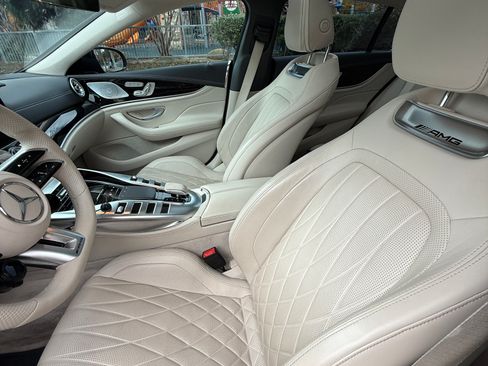 Used 2022 Mercedes-Benz AMG GT 43 image 11