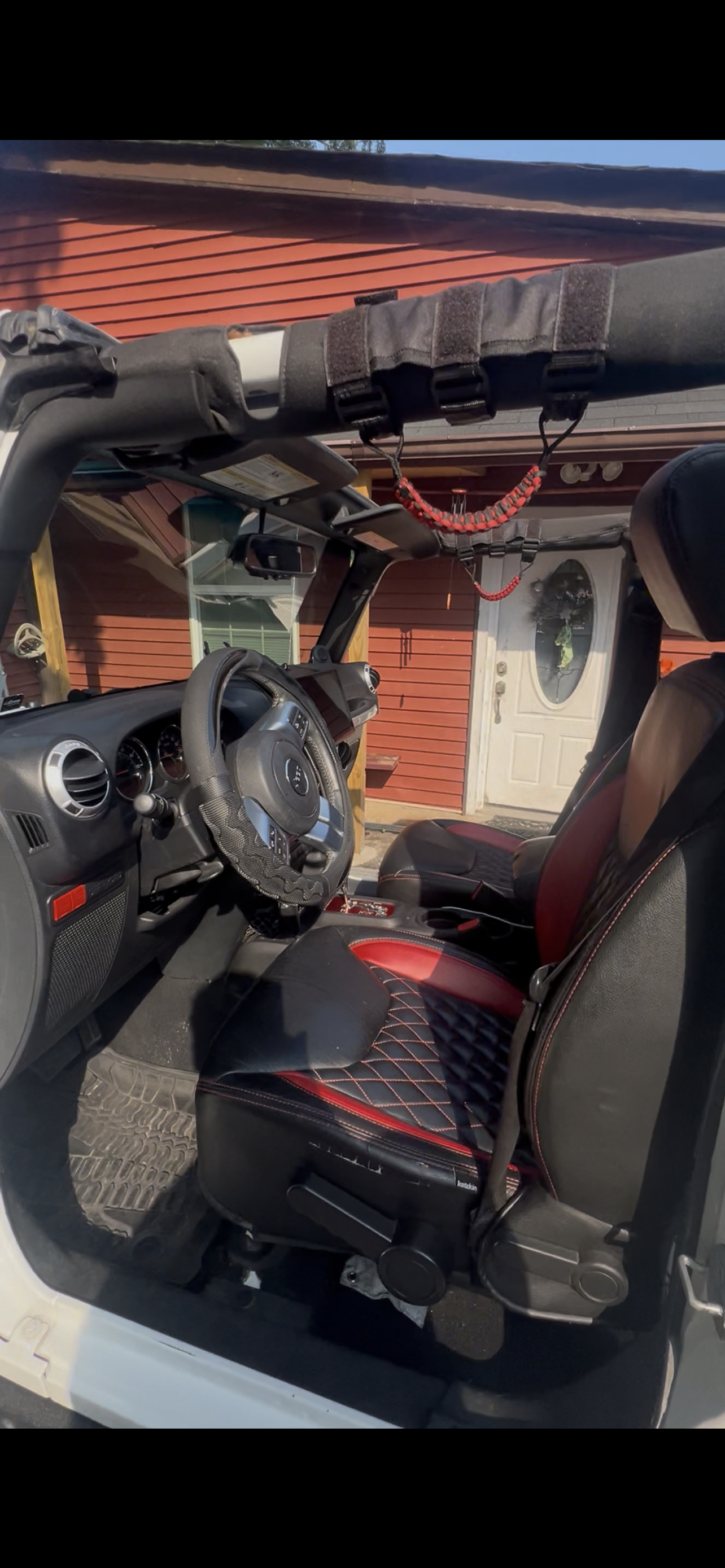 Used 2014 Jeep Wrangler Unlimited Rubicon AWD/4WD image 11