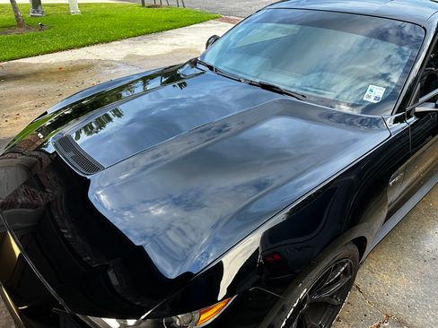 Used 2017 Ford Mustang Shelby GT350 w/ Electronics Package image 5