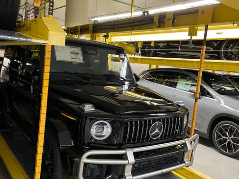 Used 2025 Mercedes-Benz G 63 AMG 4MATIC image 1