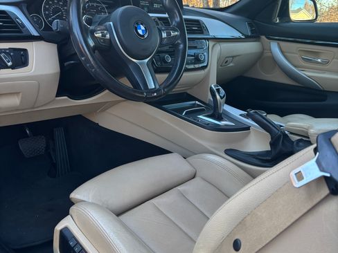 Used 2018 BMW 430i Convertible image 9
