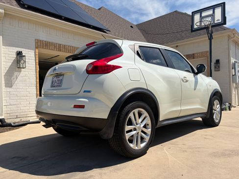 Used 2012 Nissan Juke S FWD image 6