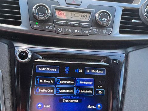 Used 2016 Honda Odyssey SE image 14