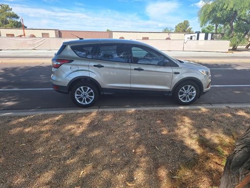 Used 2017 Ford Escape S FWD image 2