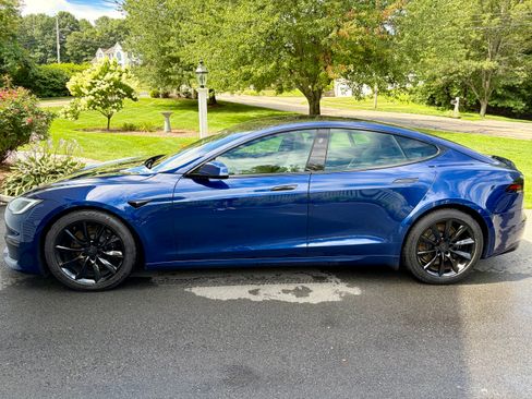 Used 2022 Tesla Model S Standard Range AWD/4WD image 2