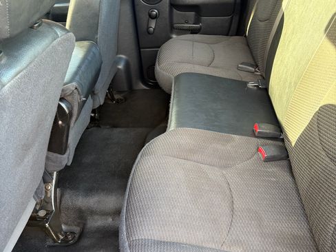 Used 2004 Dodge Ram 2500 Truck ST w/ Trailer Tow Group image 9