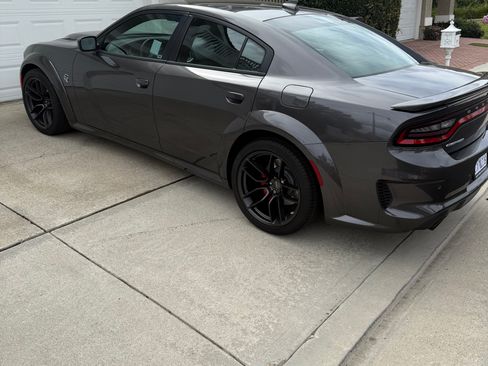 Used 2023 Dodge Charger SRT Hellcat w/ Harman/Kardon Audio Group RWD image 2