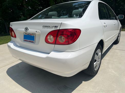Used 2005 Toyota Corolla LE FWD image 6