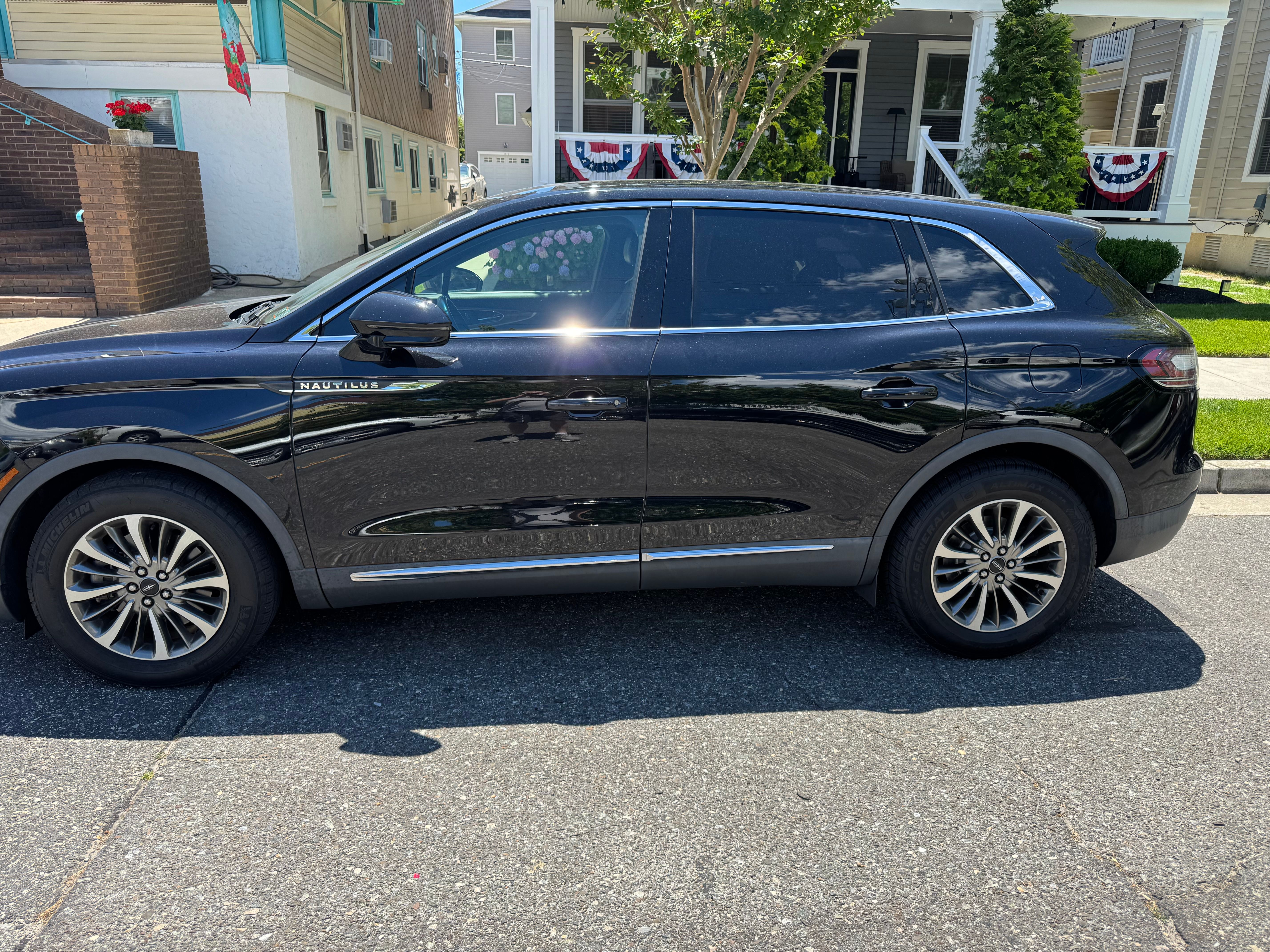 Used 2019 Lincoln Nautilus Select AWD/4WD image 8