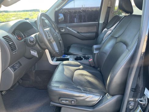 Used 2012 Nissan Pathfinder Silver image 11