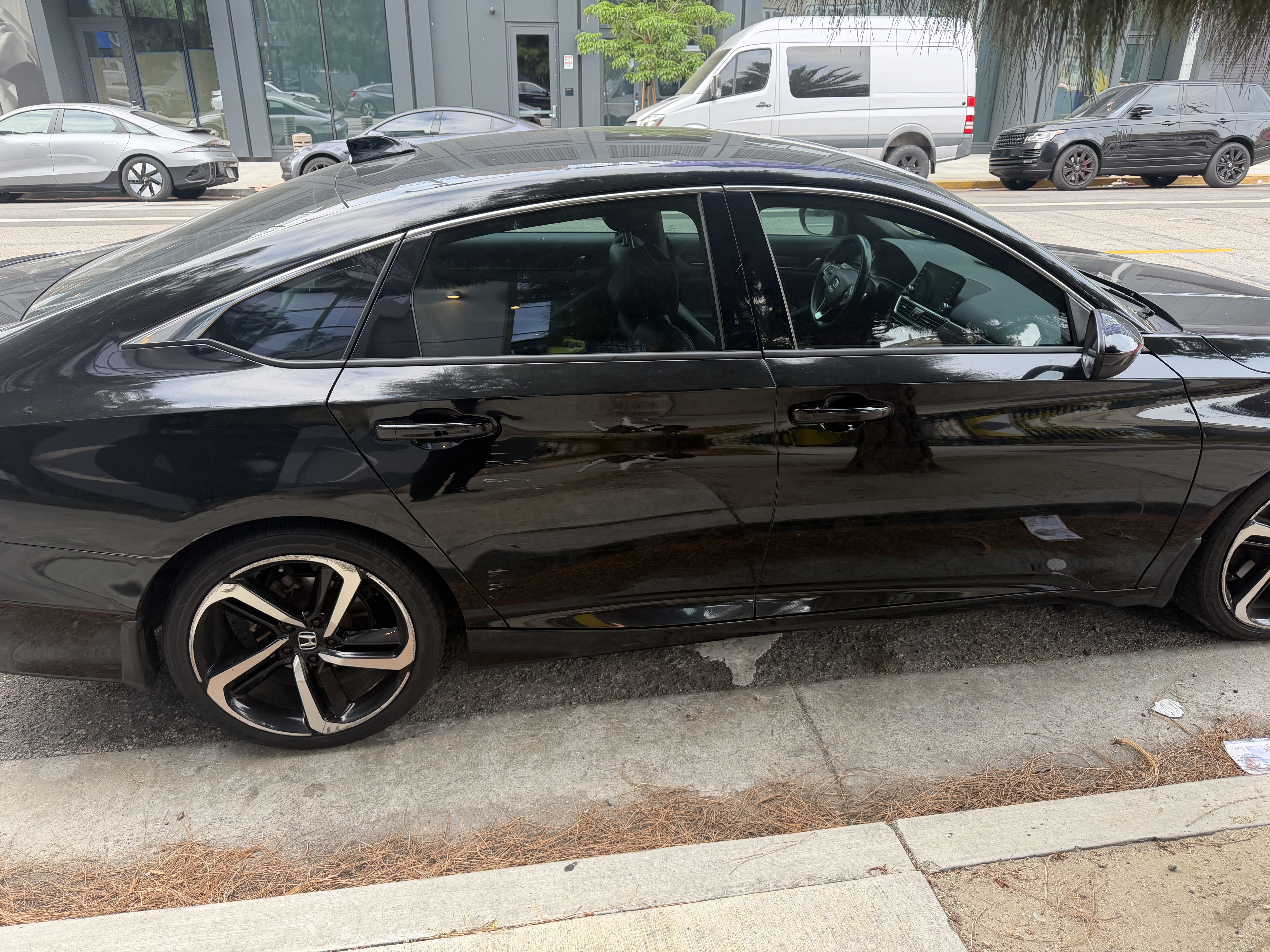 Used 2019 Honda Accord Sport image 8