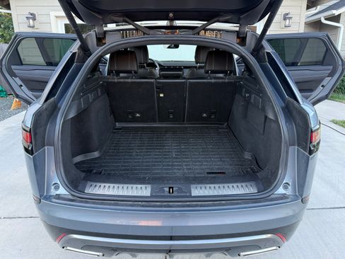 Used 2018 Land Rover Range Rover Velar R-Dynamic SE AWD/4WD image 22