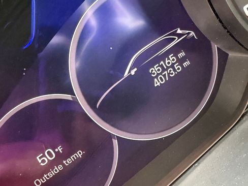 Used 2023 Porsche Cayenne Platinum Edition image 15