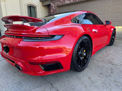 Used 2021 Porsche 911 Turbo S image 8