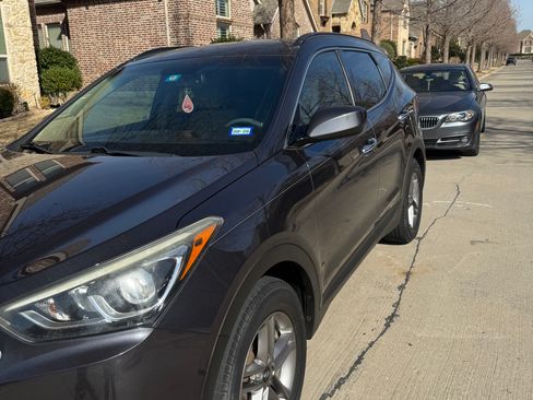 Used 2017 Hyundai Santa Fe Sport image 8
