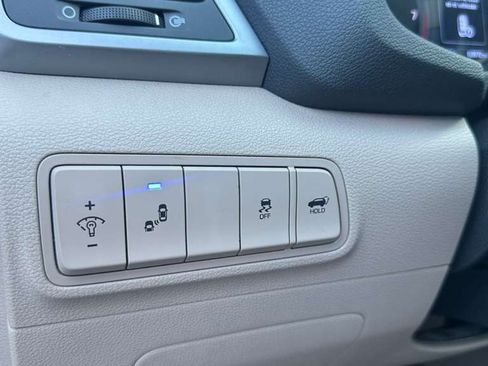 Used 2016 Hyundai Tucson Limited image 11