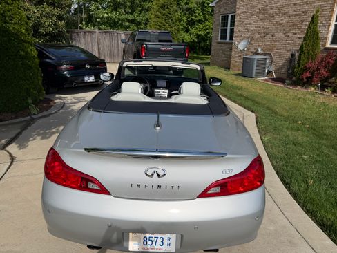 Used 2013 INFINITI G37 Sport w/ Premium Pkg RWD image 13