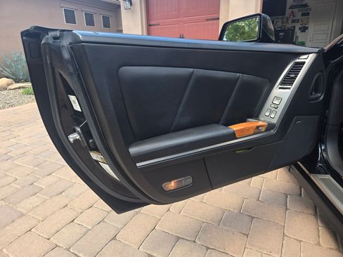 Used 2004 Cadillac XLR RWD image 30