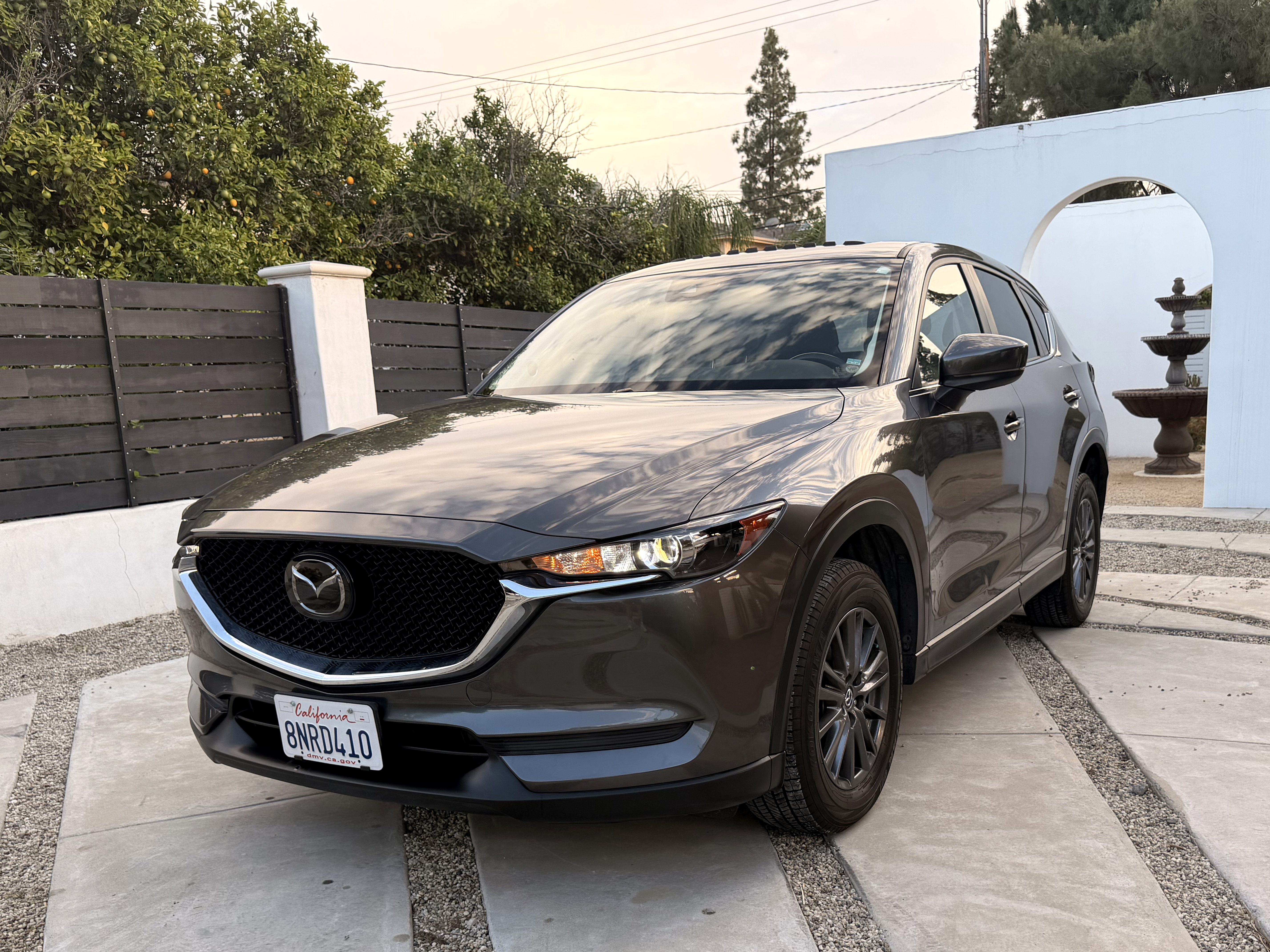 Used 2019 MAZDA CX-5 Touring FWD image 2