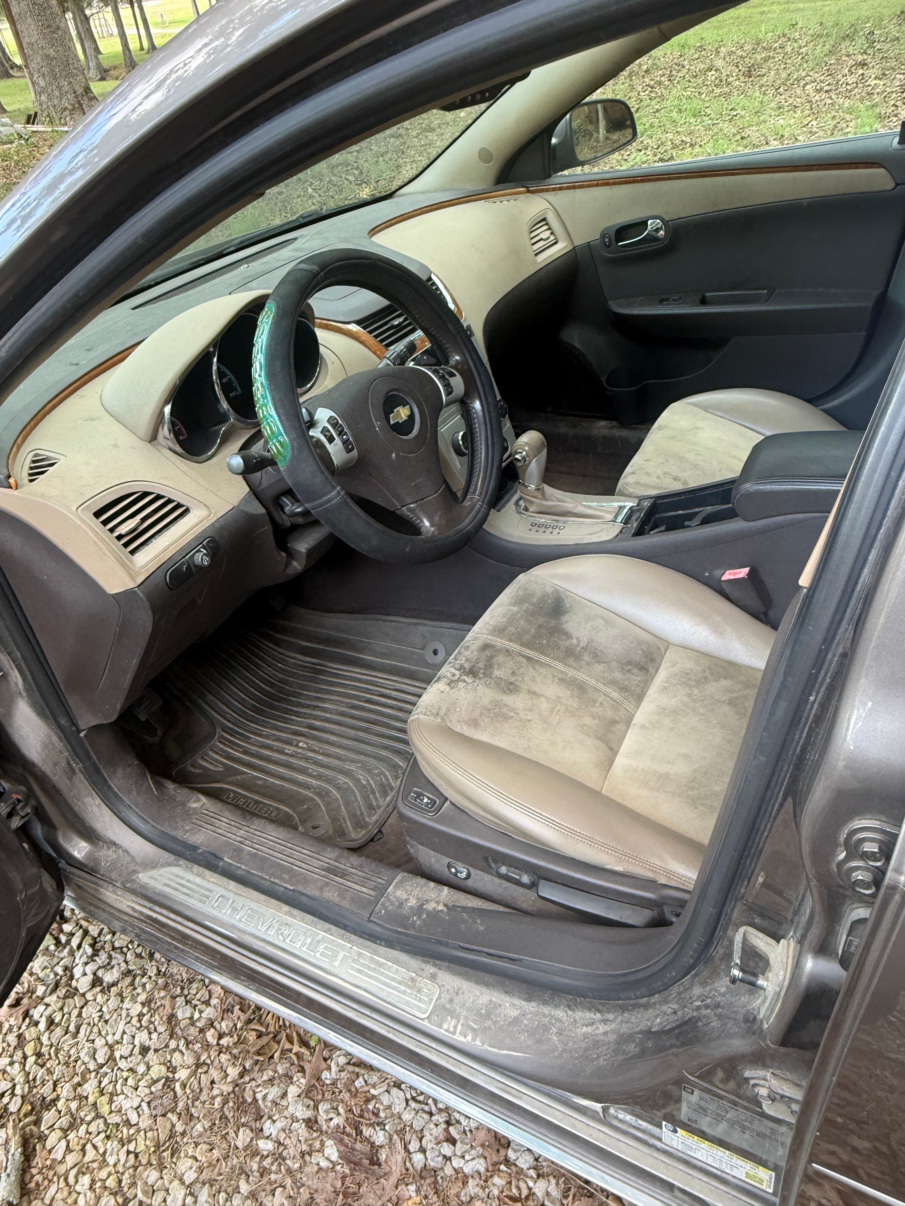 Used 2010 Chevrolet Malibu LT w/ HFV6 Engine Package FWD image 8