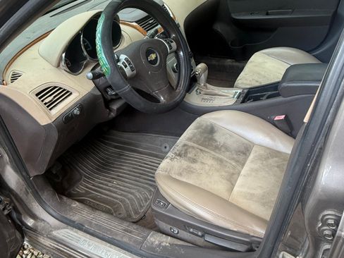Used 2010 Chevrolet Malibu LT w/ HFV6 Engine Package FWD image 8