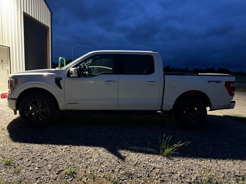 Used 2023 Ford F150 Lariat AWD/4WD image 2
