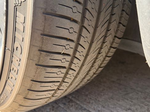 Used 2022 Tesla Model Y Performance image 20