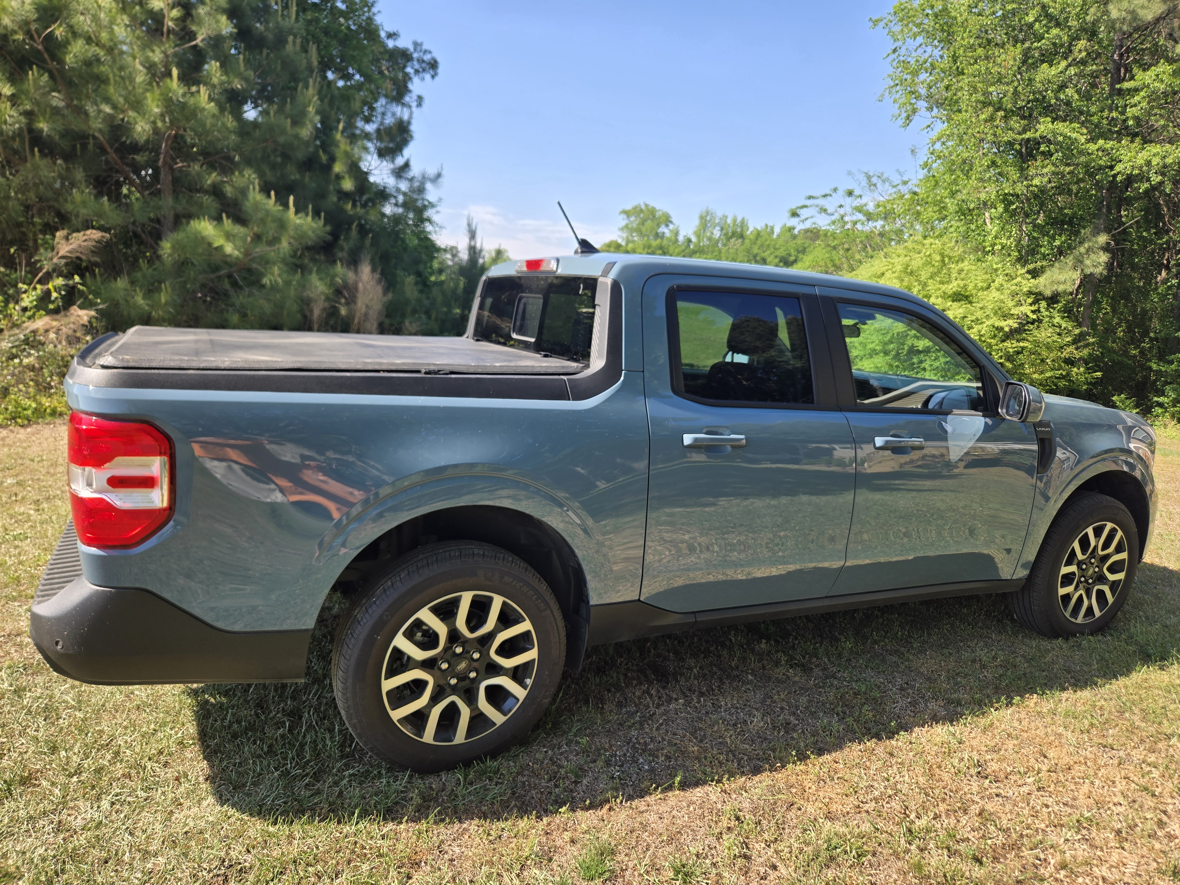 Used 2023 Ford Maverick Lariat w/ Lariat Luxury Package FWD image 4