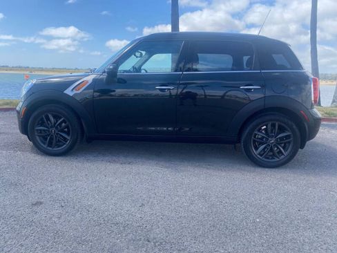 Used 2014 MINI Cooper Countryman FWD image 9