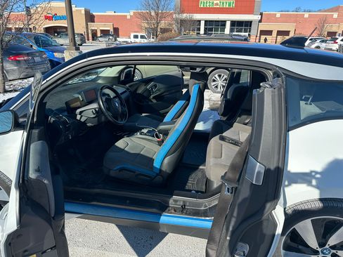 Used 2019 BMW i3 w/ Range Extender image 17