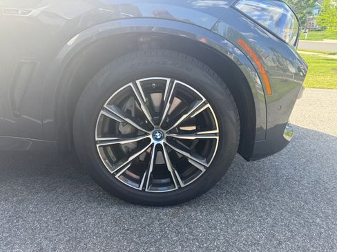Used 2022 BMW X5 xDrive45e w/ M Sport Package AWD/4WD image 26