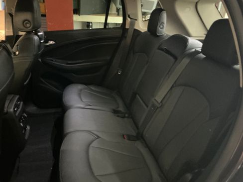 Used 2017 Buick Envision Essence image 17