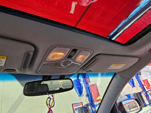 Used 2015 Kia Sorento SX image 15