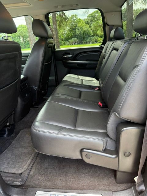 Used 2013 GMC Sierra 2500 Denali w/ Suspension Package, Off-Road AWD/4WD image 15