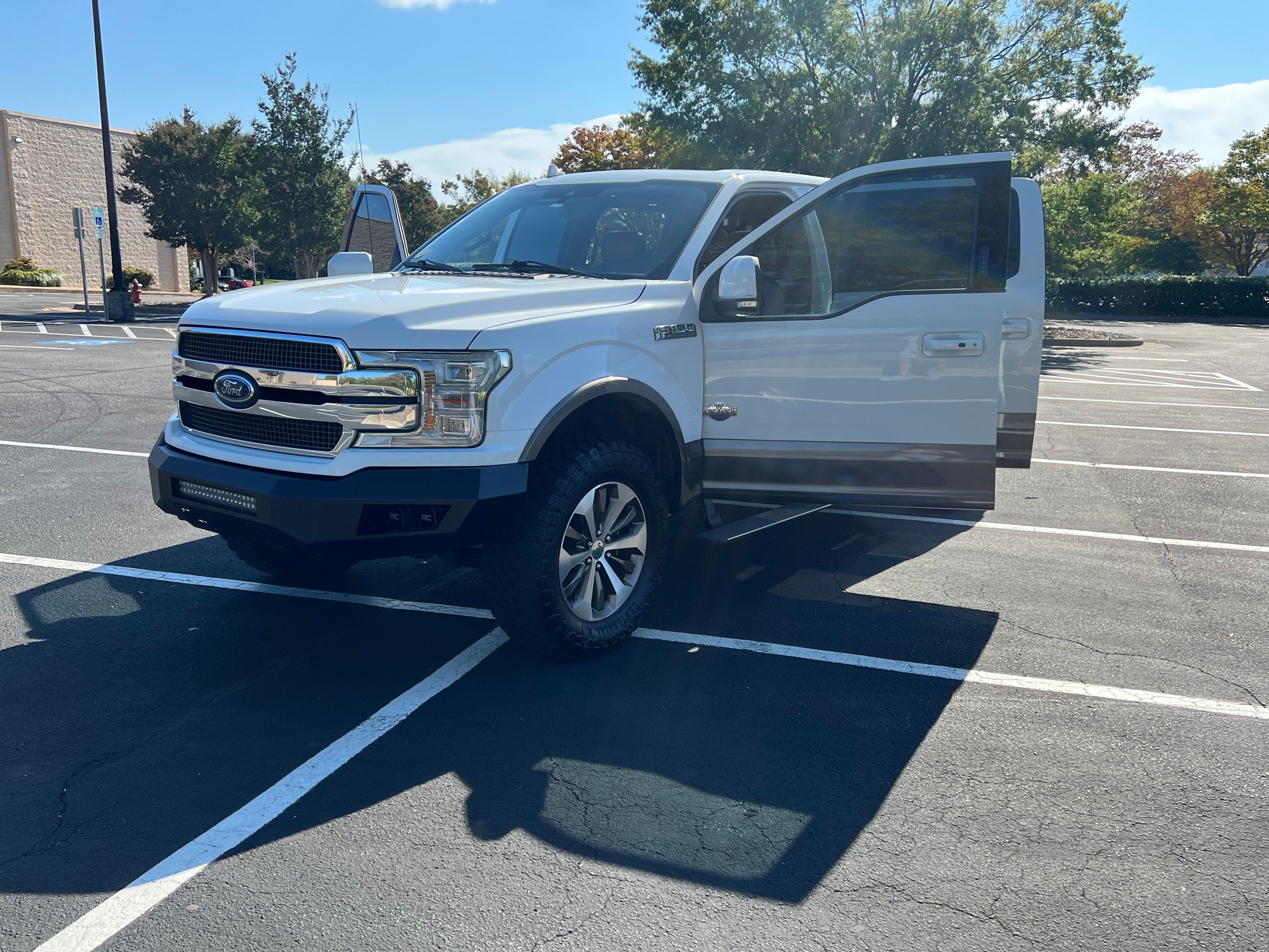 Used 2019 Ford F150 King Ranch w/ Equipment Group 601A Luxury AWD/4WD image 4