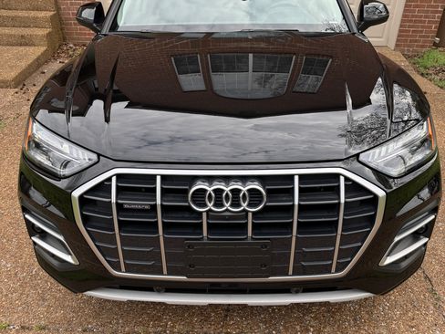 Used 2023 Audi Q5 Prestige w/ Prestige Package image 5