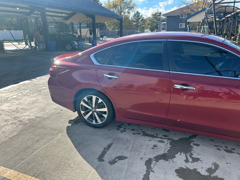 Used 2017 Nissan Altima 2.5 SR image 5