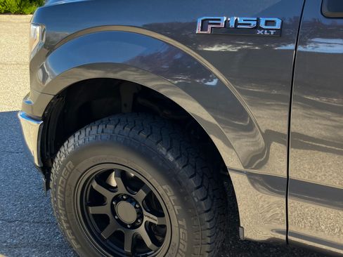 Used 2018 Ford F150 XLT image 15