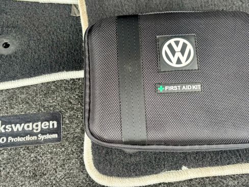 Used 2017 Volkswagen Golf Hatchback Sedan 4D image 19