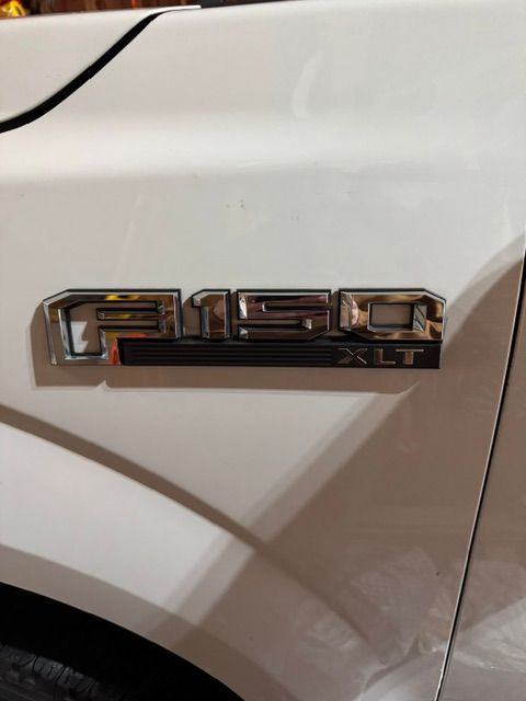 Used 2019 Ford F150 XLT w/ Equipment Group 302A Luxury AWD/4WD image 16