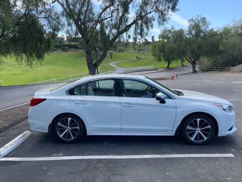 Used 2015 Subaru Legacy 2.5i Limited image 10