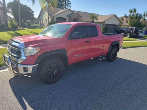 Used 2015 Toyota Tundra SR5 image 4