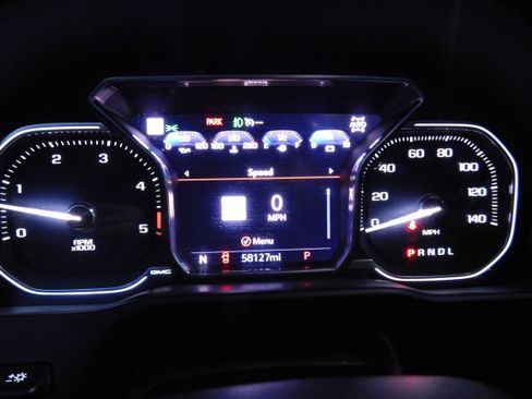 Used 2020 GMC Sierra 3500 Denali w/ Denali Ultimate Package image 11