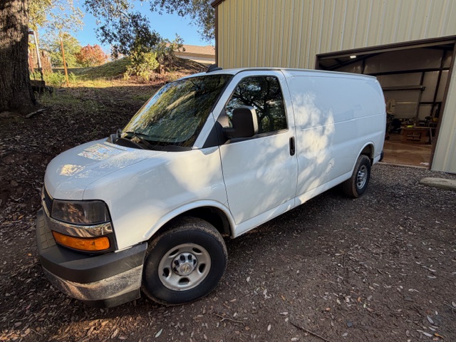 Used 2025 Chevrolet Express 2500 w/ Driver Convenience Package RWD image 1