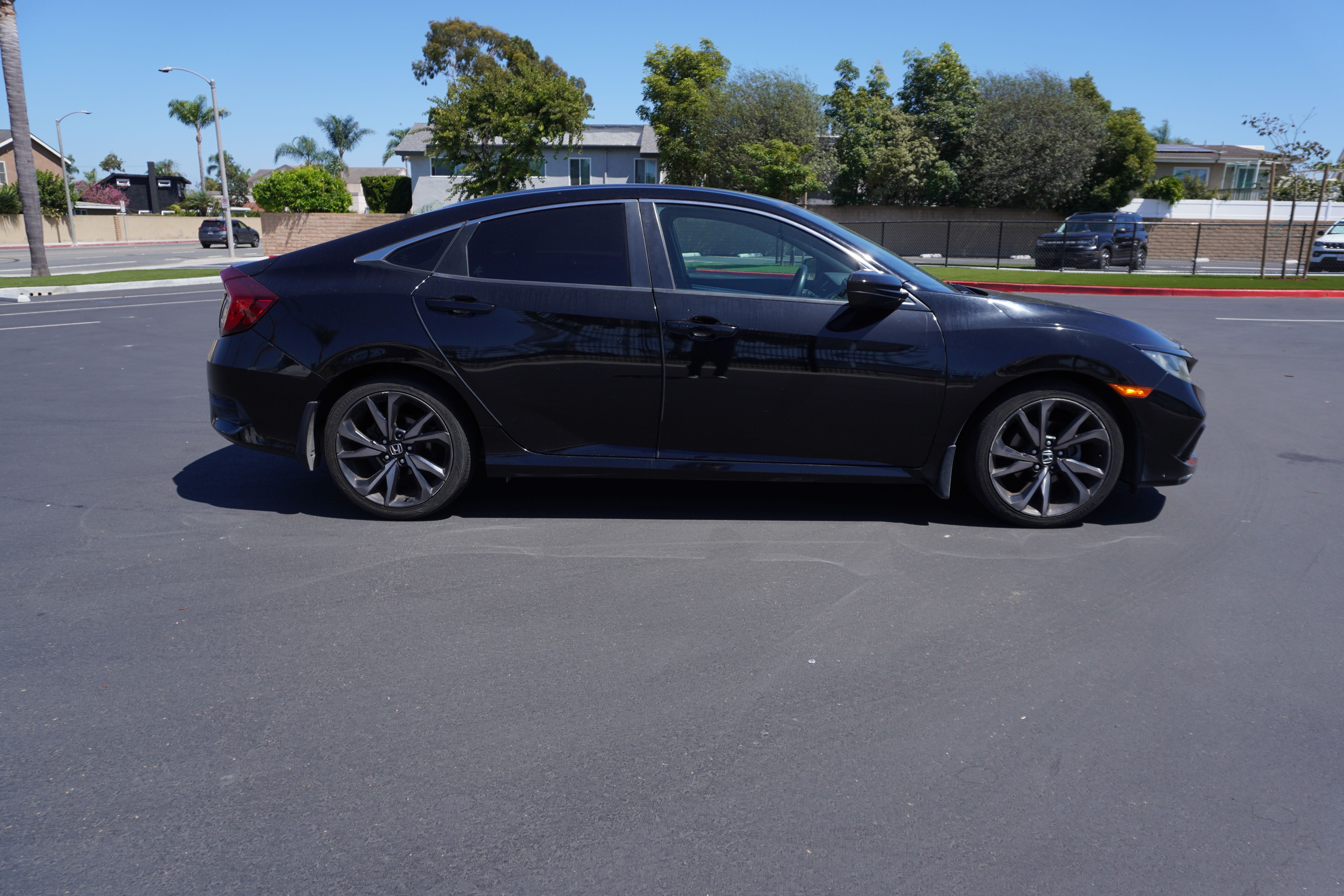 Used 2019 Honda Civic Sport image 6