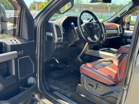 Used 2018 Ford F350 Platinum AWD/4WD image 19