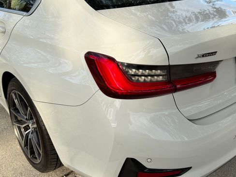 Used 2020 BMW 330i xDrive Sedan w/ Premium Package image 8