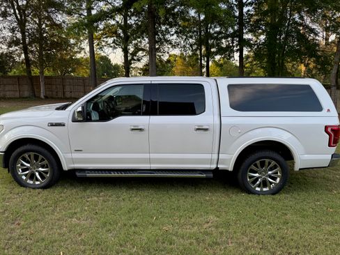 Used 2015 Ford F150 Lariat w/ Equipment Group 502A Luxury RWD image 1