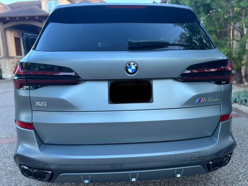 Used 2025 BMW X5 M60i w/ Executive Package image 15